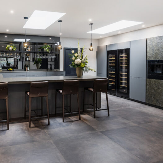 A new bar and entertainment area to complement a Kitchen Design Centre Kitchen