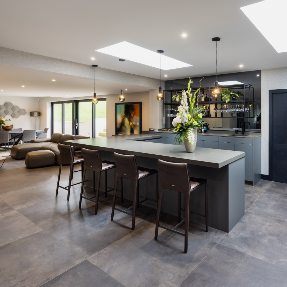 A new bar and entertainment area to complement a Kitchen Design Centre Kitchen