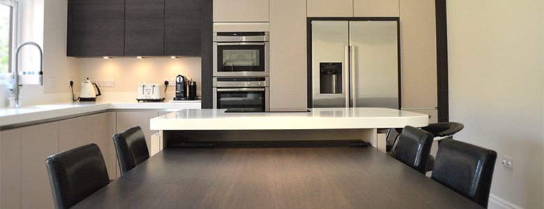 How-to-achieve-subtle-symmetry-in-modern-kitchen-design-kitchen