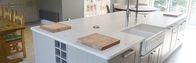white granite cottage kitchen work surfaces